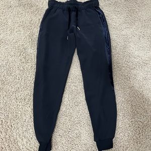 Lululemon joggers!